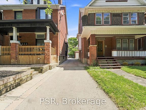 4th image of 67 Oakwood Ave