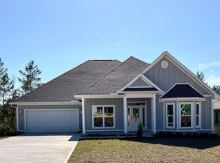 31 Siesta Cir, Freeport, FL 32439