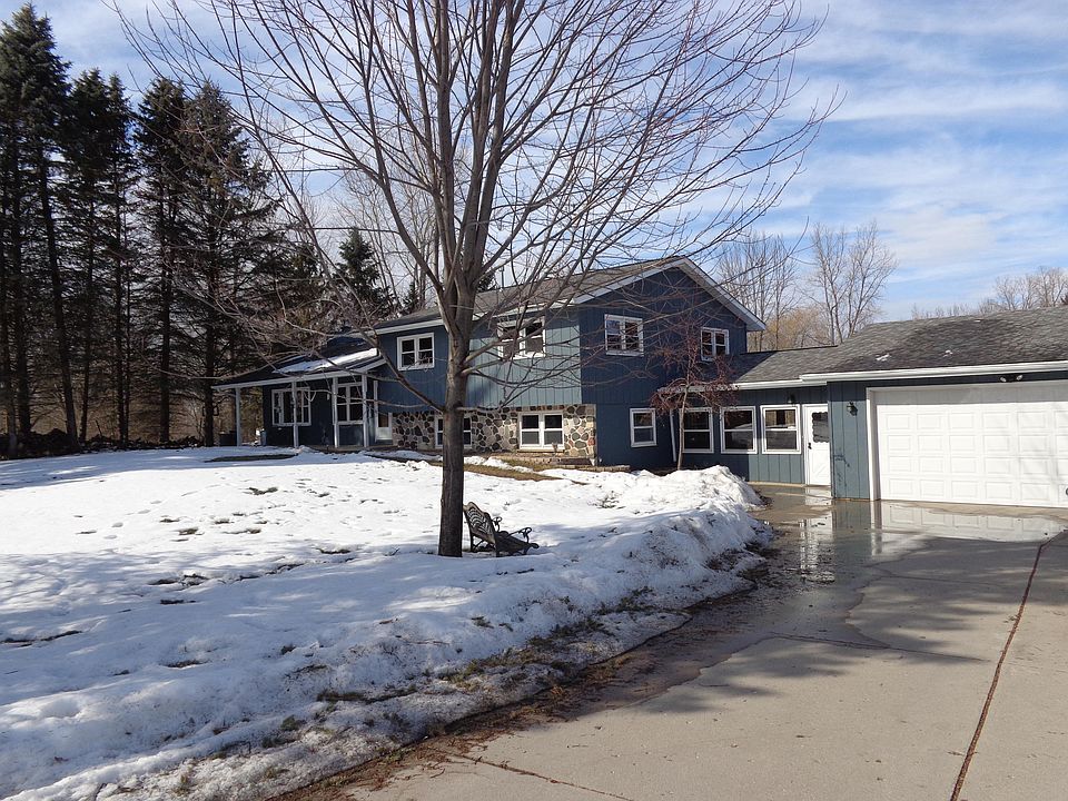1st image of 5878 Sand Dr