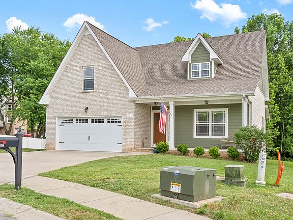 2nd image of 707 Valencia Dr