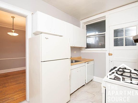 4th image of 4503 N Troy St #1A