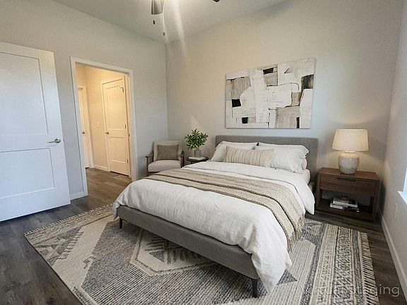 5th image of 135 Residence Ln #E