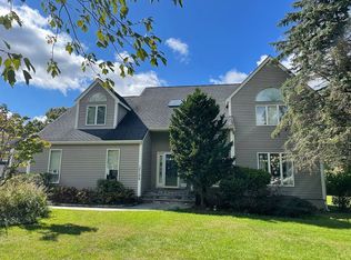 3125 Cedar Rd, Yorktown Heights, NY 10598