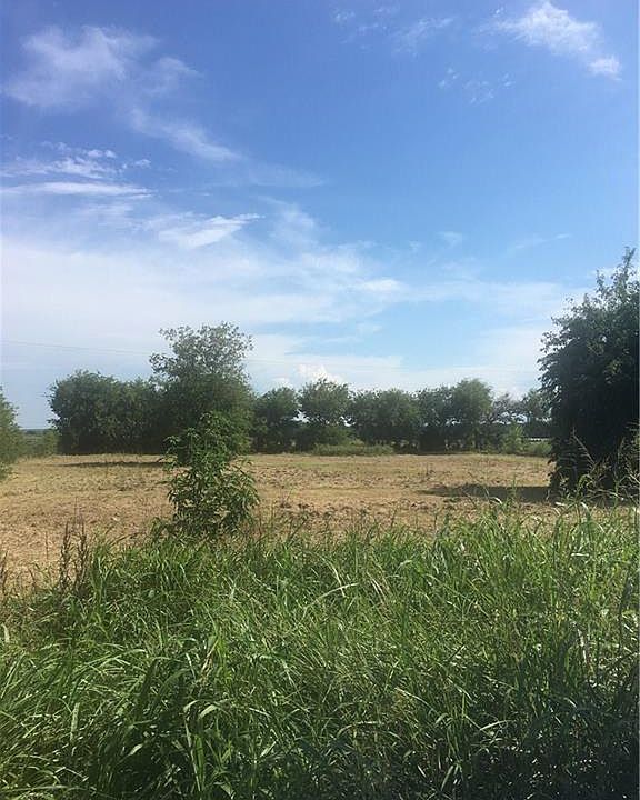 2nd image of 6815 Spring Branch Dr