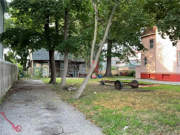 45 Marlborough Ave, Providence, RI 02907