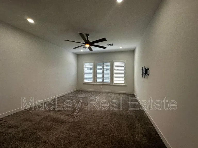 1979 W Lariat Ln — Photo 12