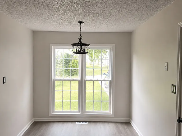 1004 Dandelion Dr — Photo 7