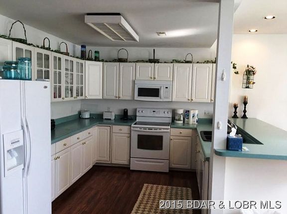 2nd image of 603 Three Oaks Dr