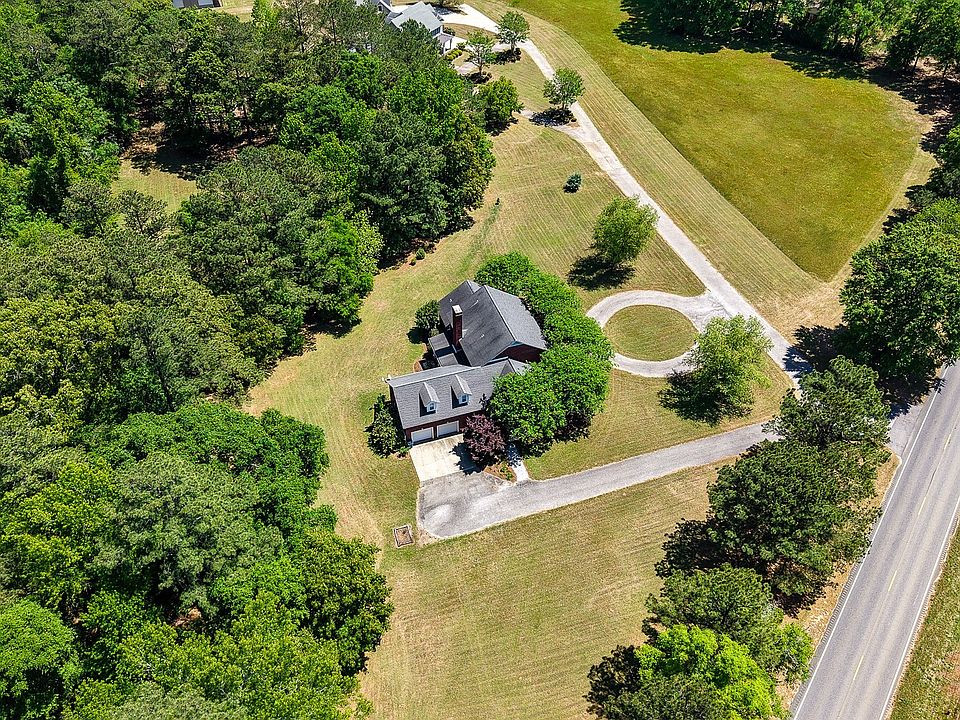 1st image of 105 Baileyshire Ln
