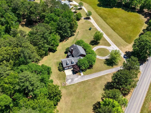 105 Baileyshire Ln, Jackson, AL 36545