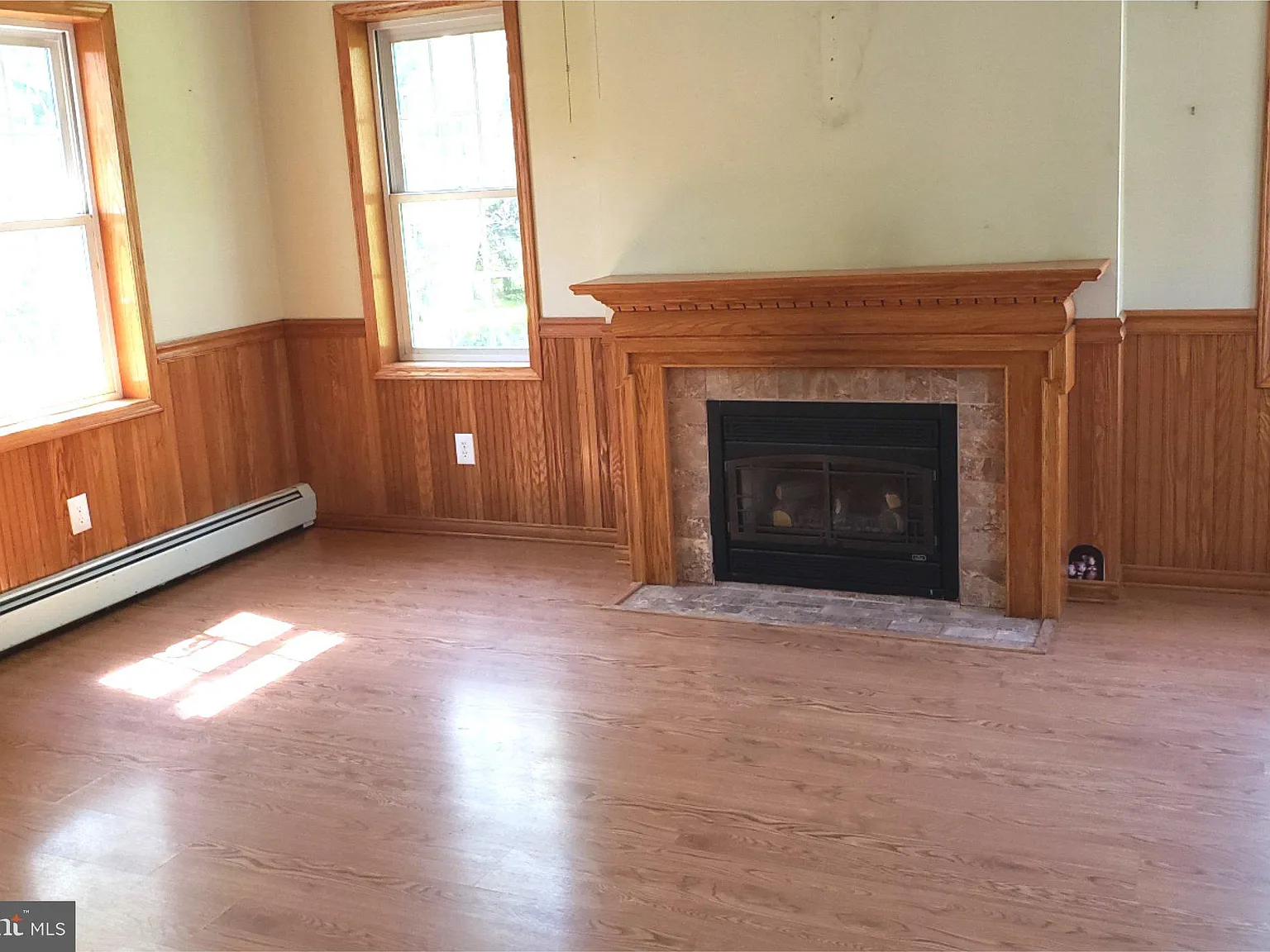 3 bed, 2.0 bath, 1582 sqft, $1,800 — Photo 4
