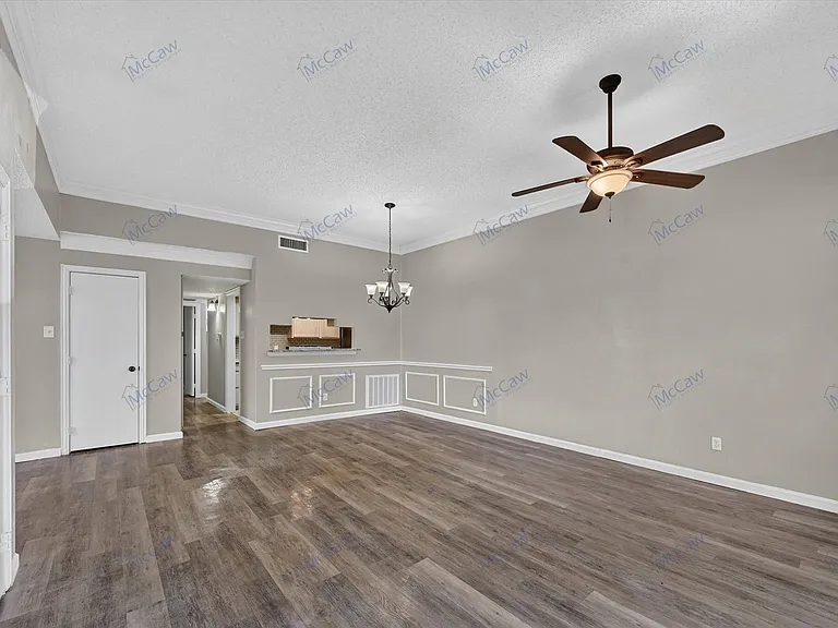 708 Baruna Cir — Photo 15