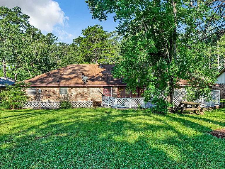 334 Fendler Pkwy — Photo 29