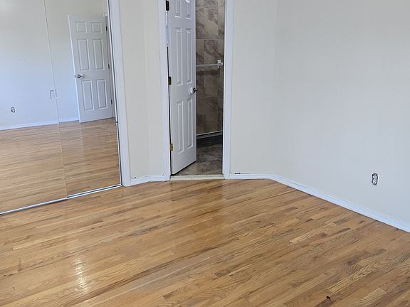 5th image of 1316 E 55th St #1