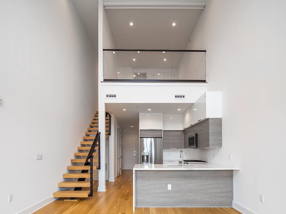 1st image of 6025 Boulevard E #608