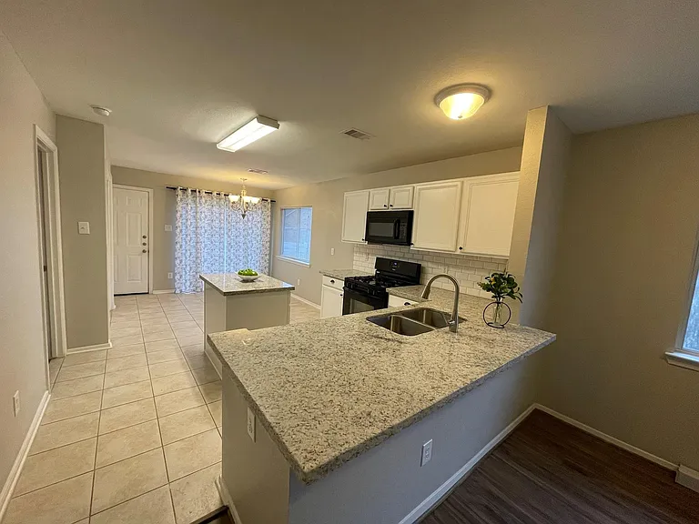 1603 Nichole Woods Dr — Photo 12