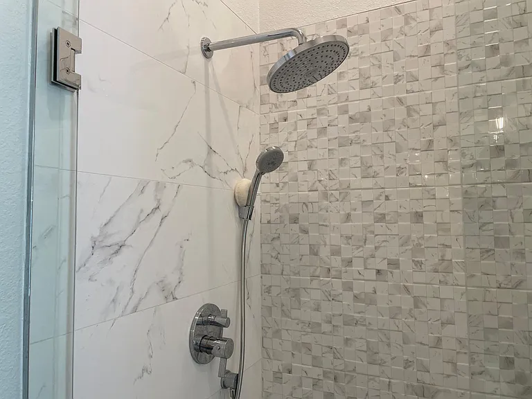 Rain shower + handheld shower