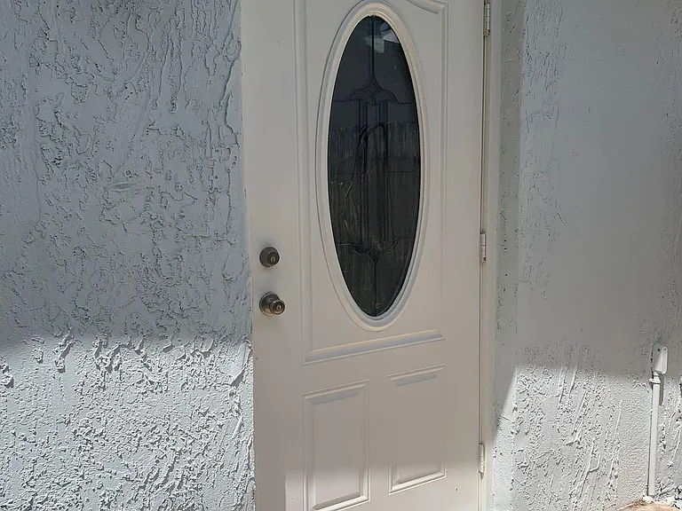 7181 SW 10th Ct — Photo 9