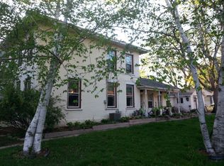 417 W Edgewater St, Portage, WI 53901