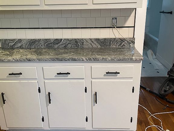 2nd image of 178-180 Warren Ave #1