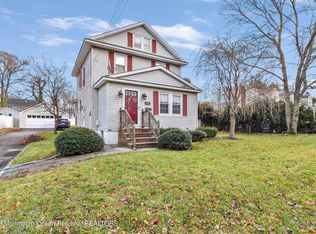 938 Palmer Ave, Middletown, NJ 07748