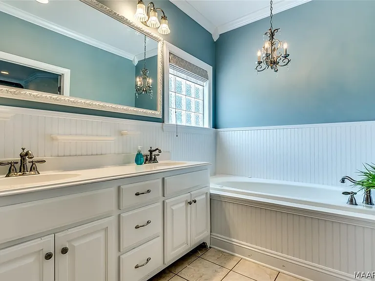 1211 Sadie Cir — Photo 31