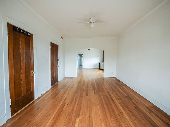 5th image of 5719 N Elston Ave