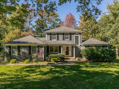 35 Hickory Dr, Basking Ridge, NJ, 07920