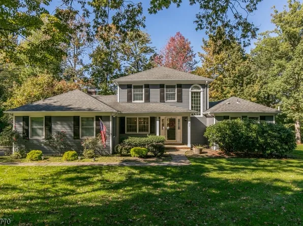 35 Hickory Dr, Bernards Twp., NJ 07920