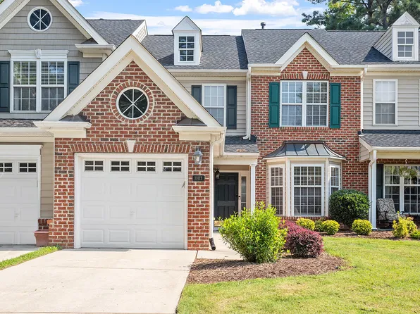 10113 Mizner Ln, Raleigh, NC 27617