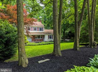 16 N Longpoint Ln, Rose Valley, PA 19063