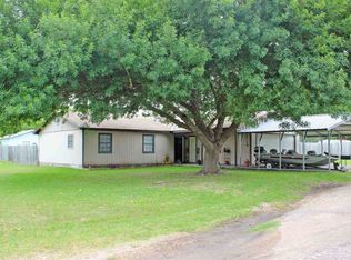 114 S Emerson St, Mart, TX 76664