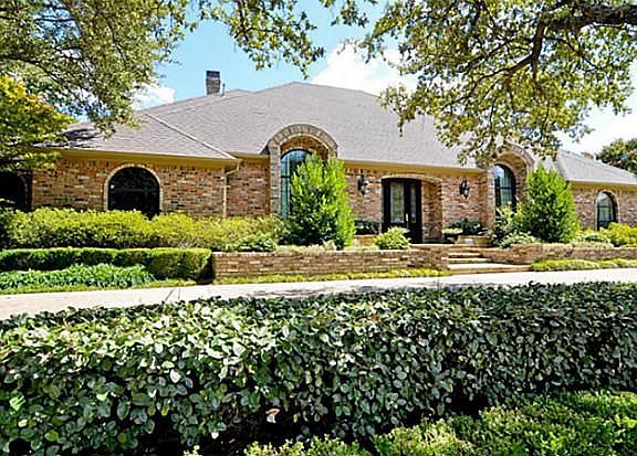 3rd image of 17020 Club Hill Dr