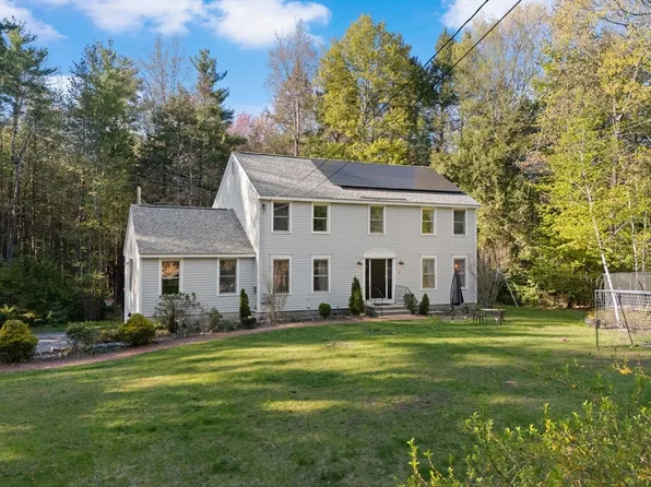 2 Wildwood Dr, Brookline, NH 03033