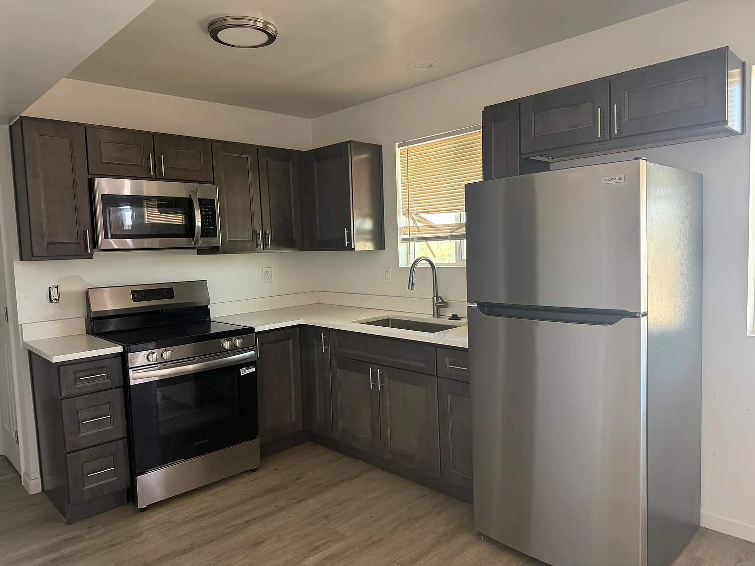 1 bed, 850 sqft, $1,100 — Photo 4
