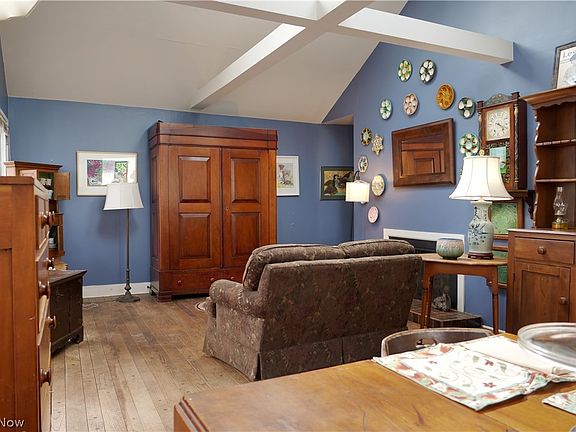 5th image of 13401 Lake Shore Blvd #3