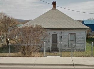 225 2nd St, North Powder, OR 97867