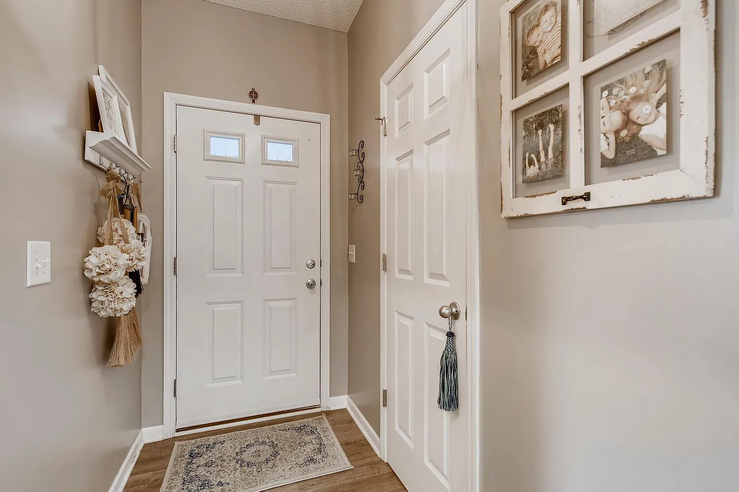 4 bed, 3.5 bath, 2476 sqft, $3,450 — Photo 3
