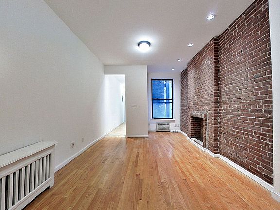 5th image of 101 Lexington Ave APT 2D
