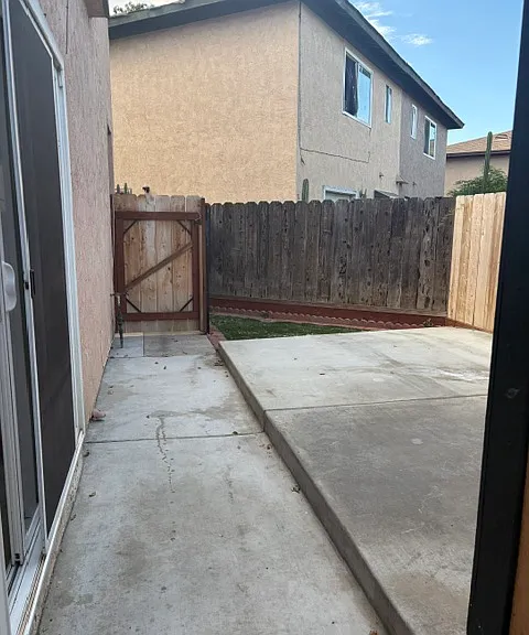 2117 Bluehaven Ct — Photo 4
