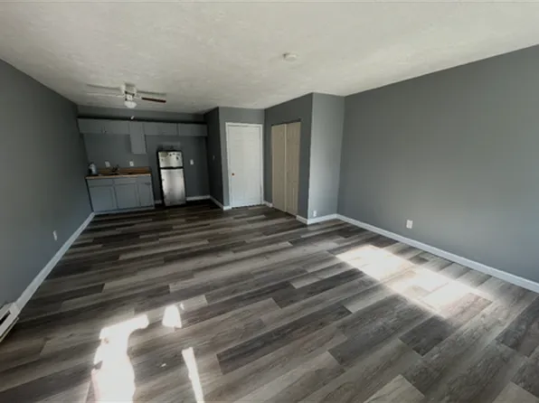 501 E 5th St #C, West Frankfort, IL 62896