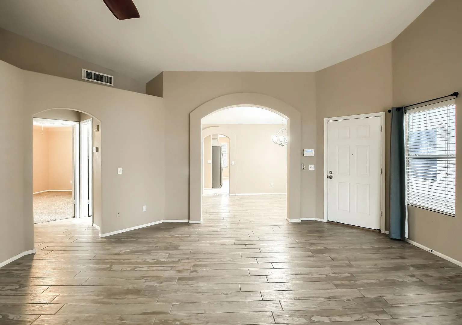 Spacious Home in North East Phoenix — Photo 4