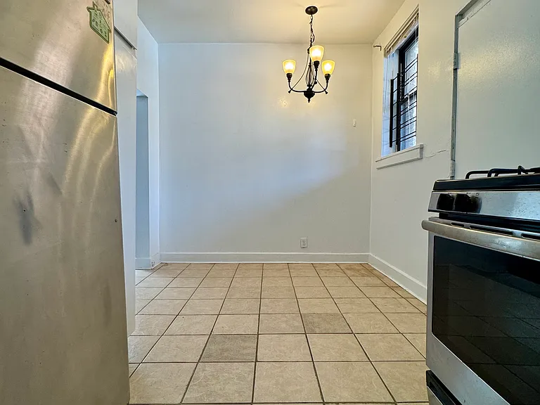 1350 W Winnemac Ave #1 — Photo 10