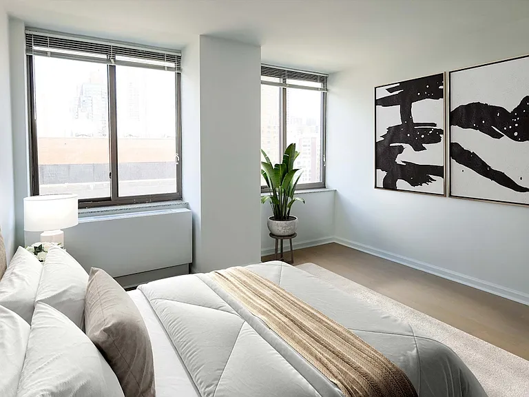 500 W 56th St #1806 — Photo 9