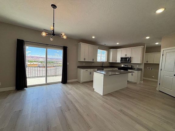 3rd image of 840 N Twin Lakes Dr #430