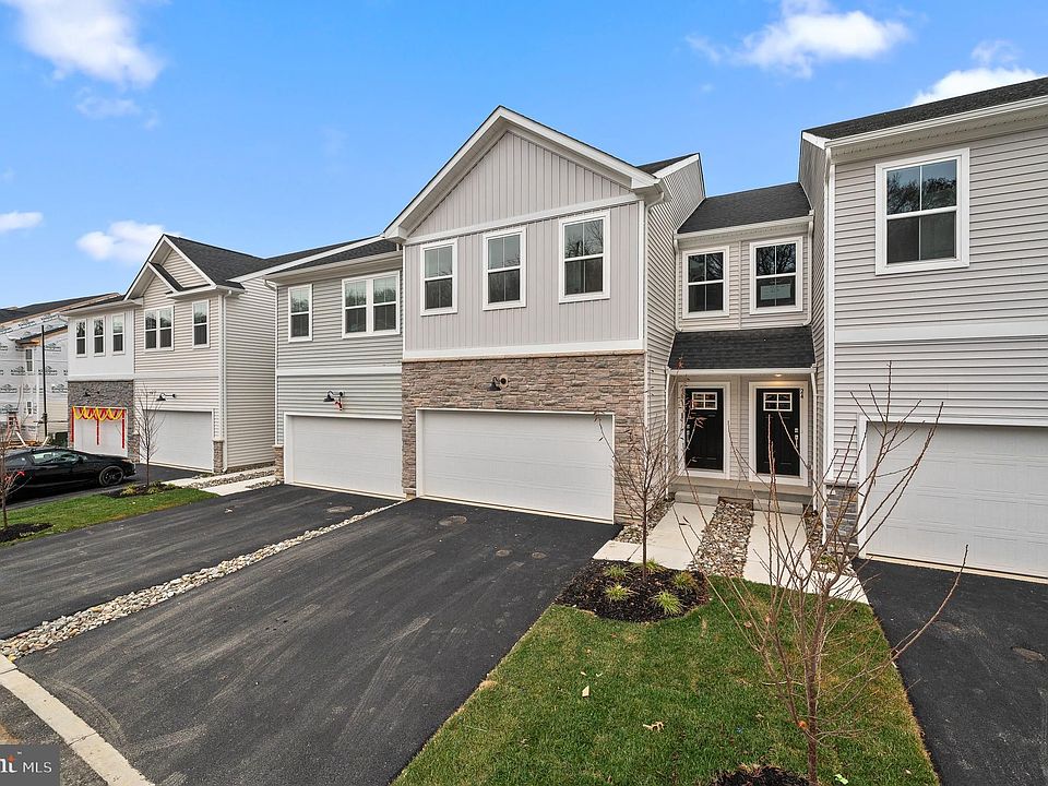 26 Four Leaf Dr, Downingtown, PA 19335 Zillow