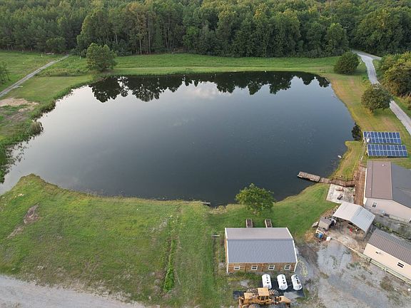 2nd image of 21261 Buffalo Lick Rd