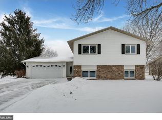 12134 Robin Rd, Osseo, MN 55369
