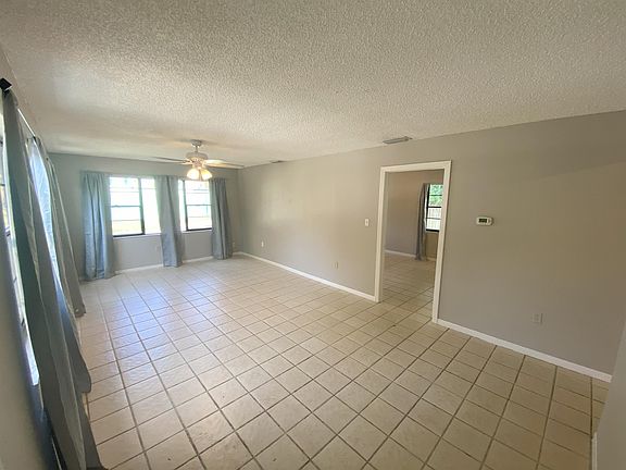 4th image of 401 Kentucky Ave