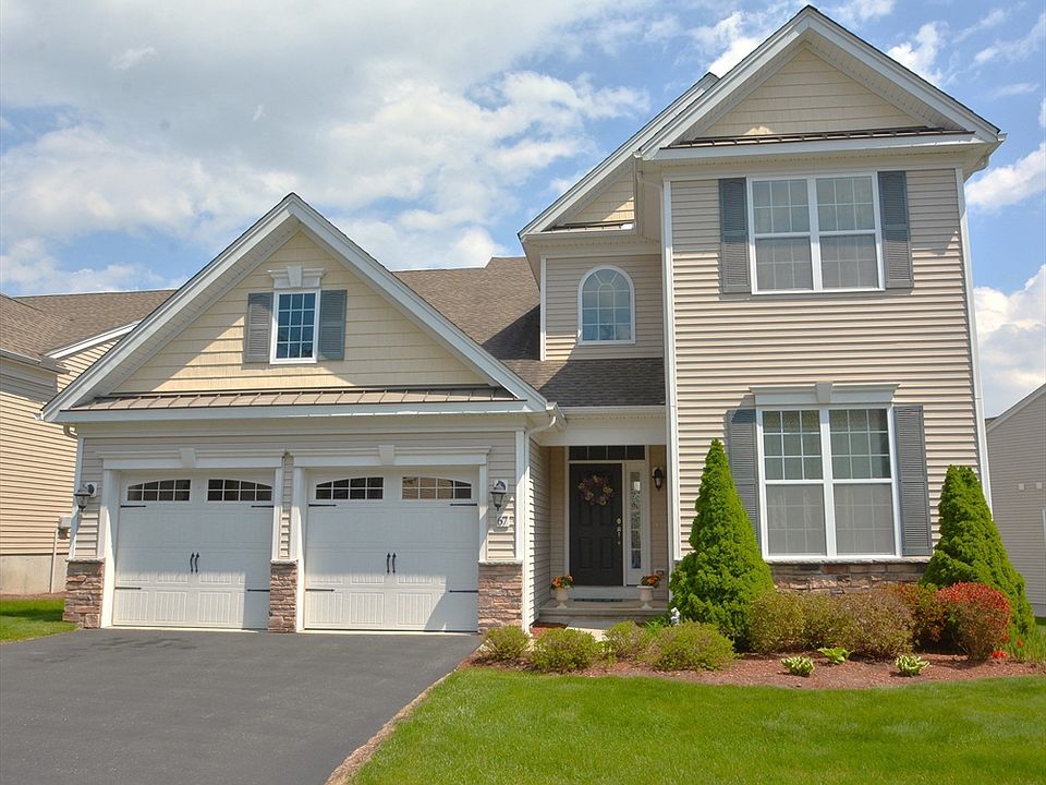 1st image of 67 Sherwood Dr Unit 67
